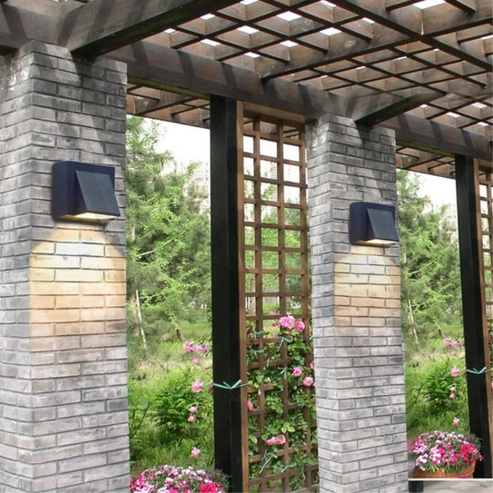 BowLift | Elegant garden lighting for elk season