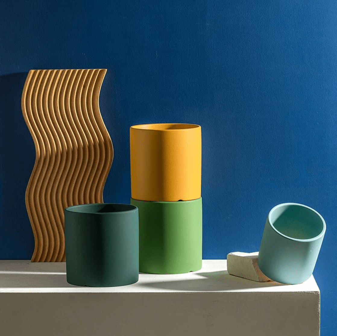 BowLift | Elegant flowerpot made of ceramic with saucer