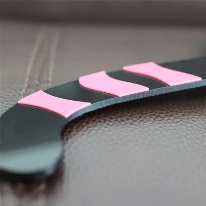 BowLift | Charming Cat Wall Clock with Swinging Tail