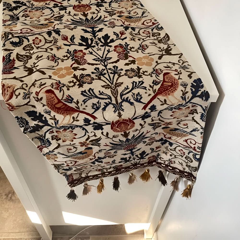 BowLift | Elegant table runner with flower and bird design