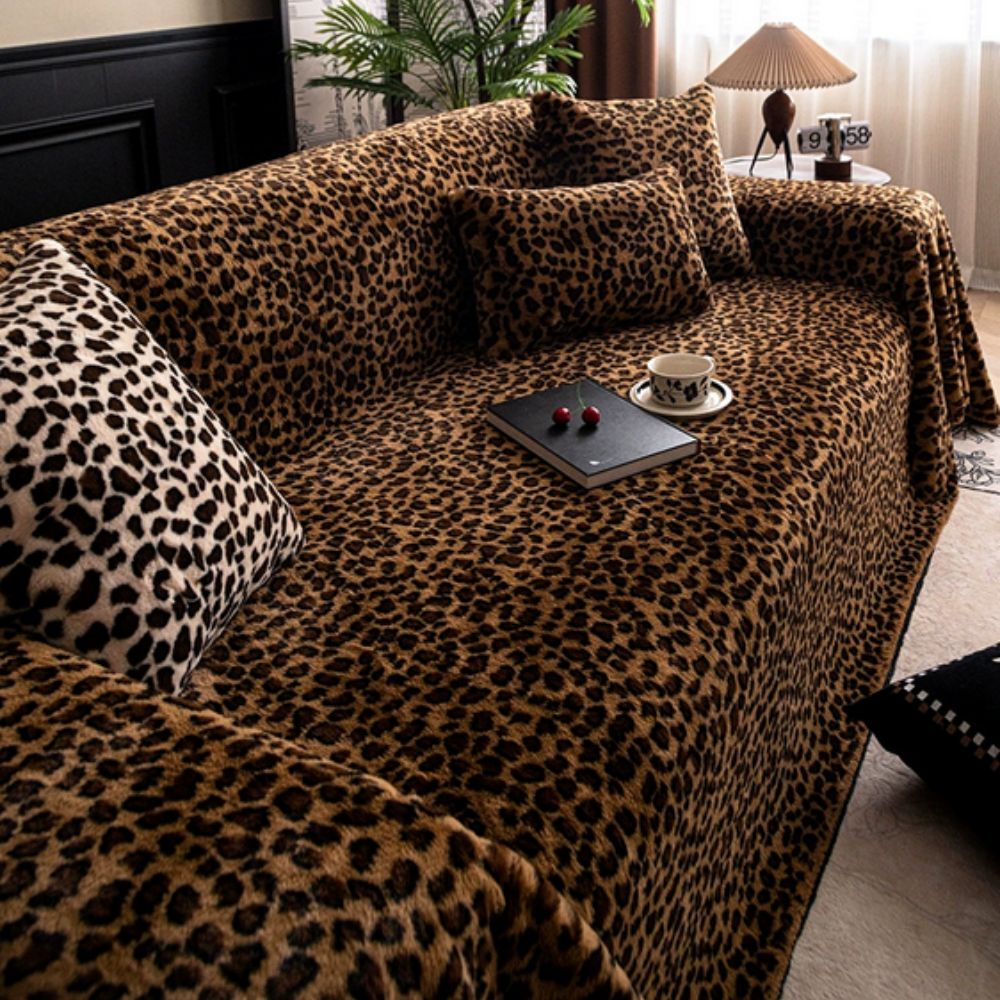 BowLift | Cozy Leopard Print Sofa Cover