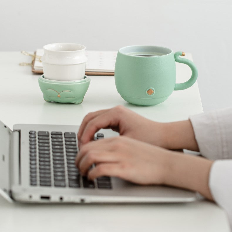 BowLift | Cute cat tea cup made of ceramic with strainer
