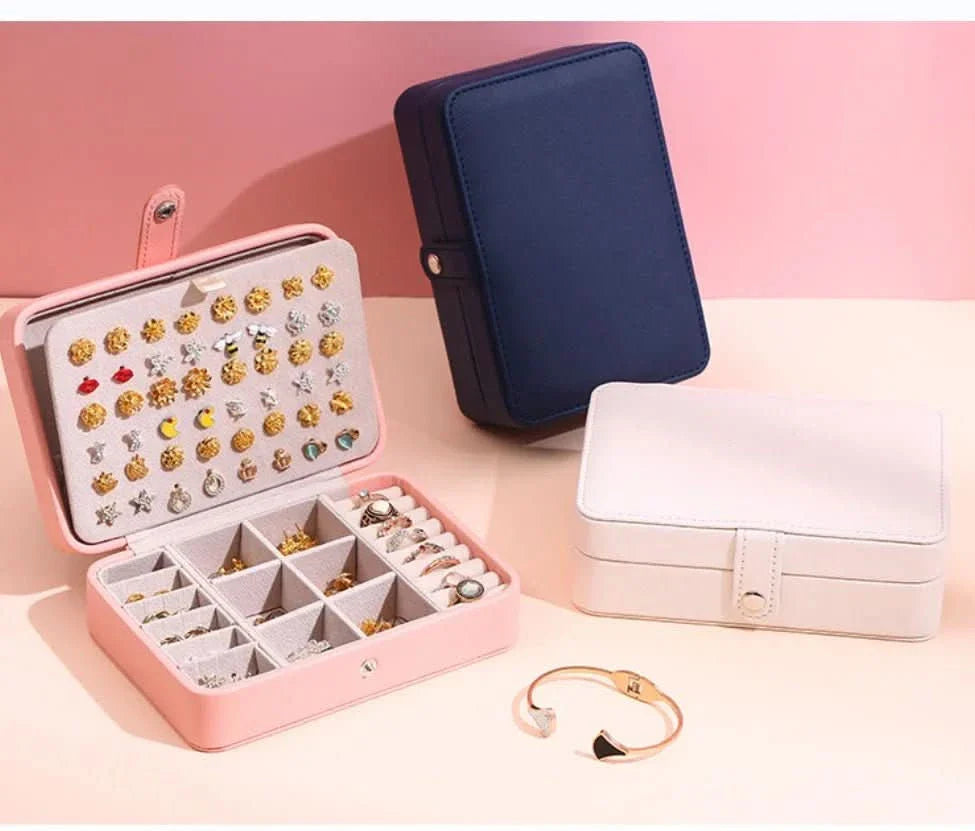 BowLift | Elegant Leather Jewelry Box for Rings and Earrings