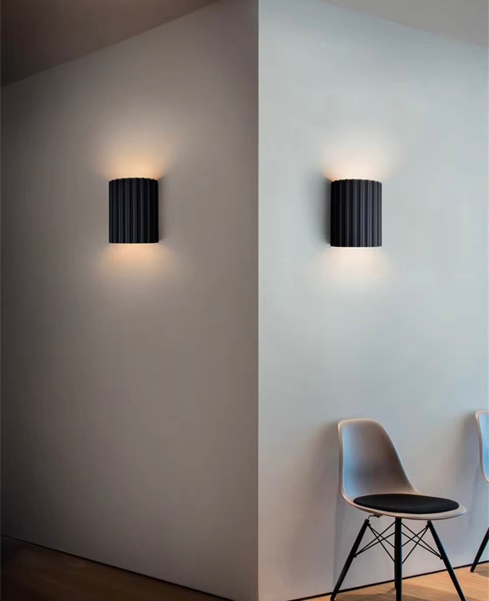 BowLift | ResinGlow – Stylish Resin Wall Lamp for Modern Interiors