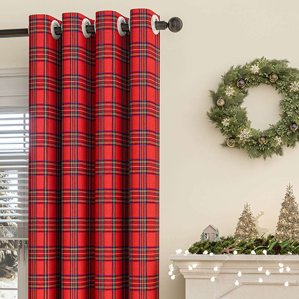 BowLift | Classic check curtains for winter comfort