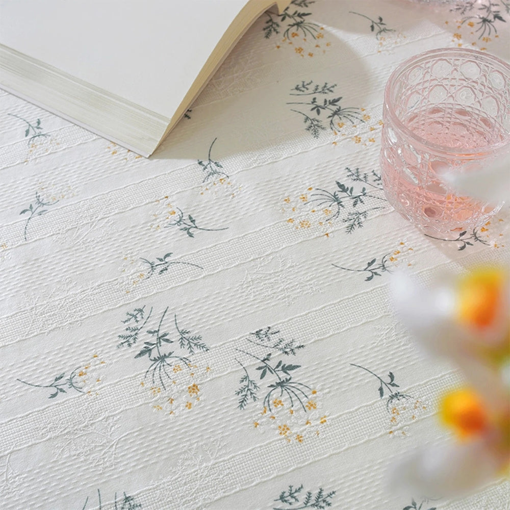 BowLift | Golden Tassel Floral Round Table Cloth