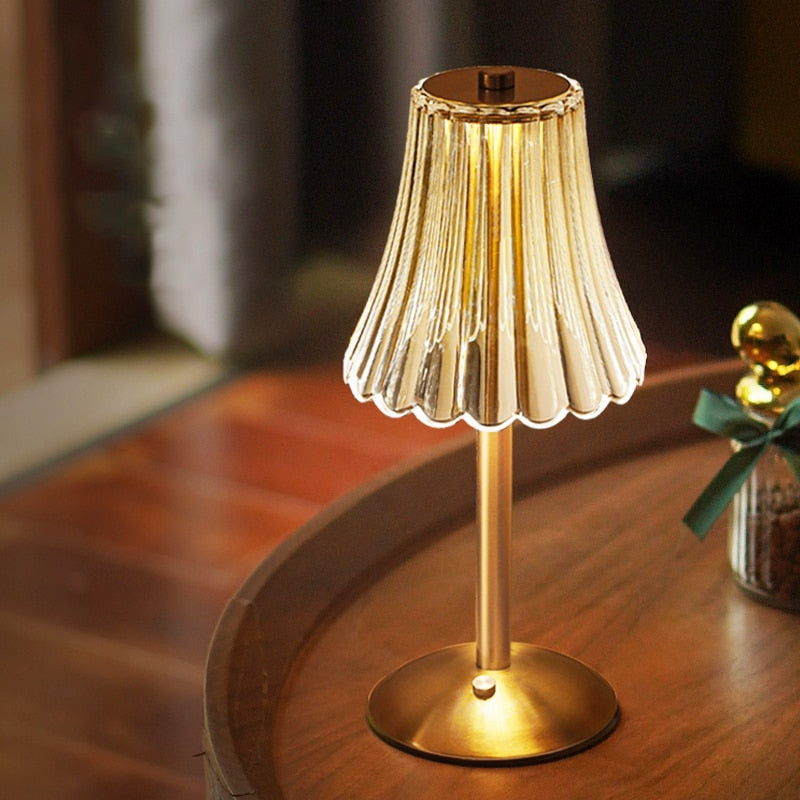 BowLift | Golden Crystal Table Lamp