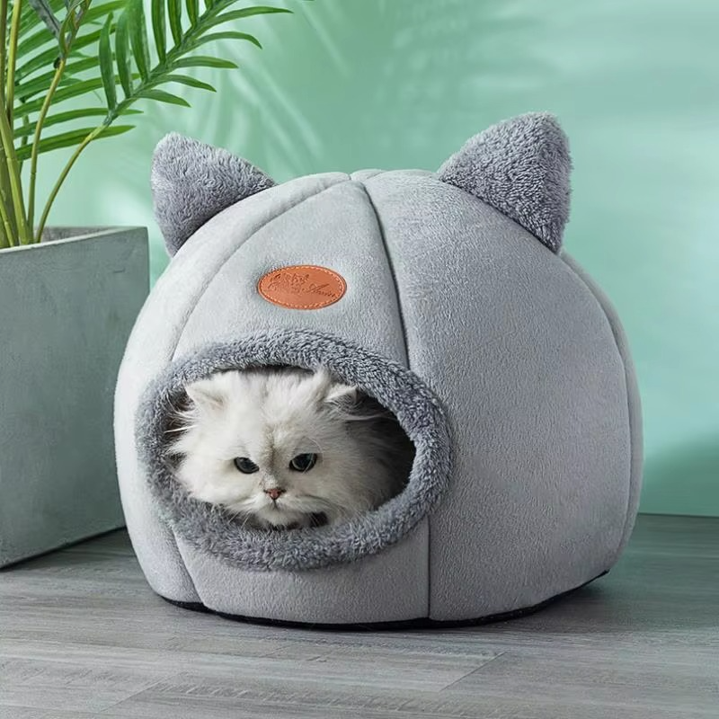 BowLift | Cozy Cave Winter Cat & Small Dog Bed
