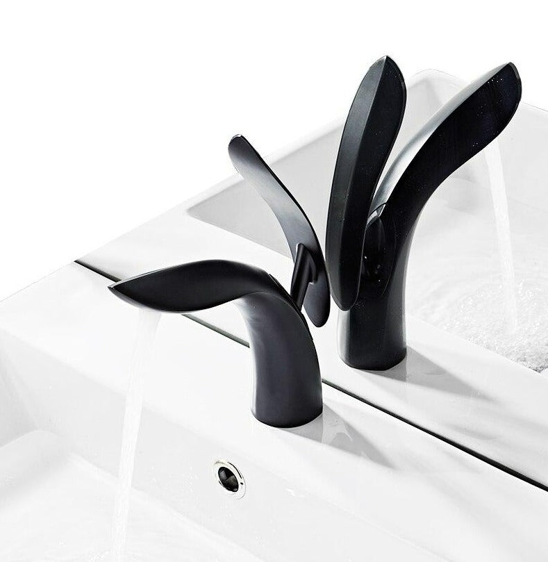 BowLift | Luxurious modern bathroom faucet