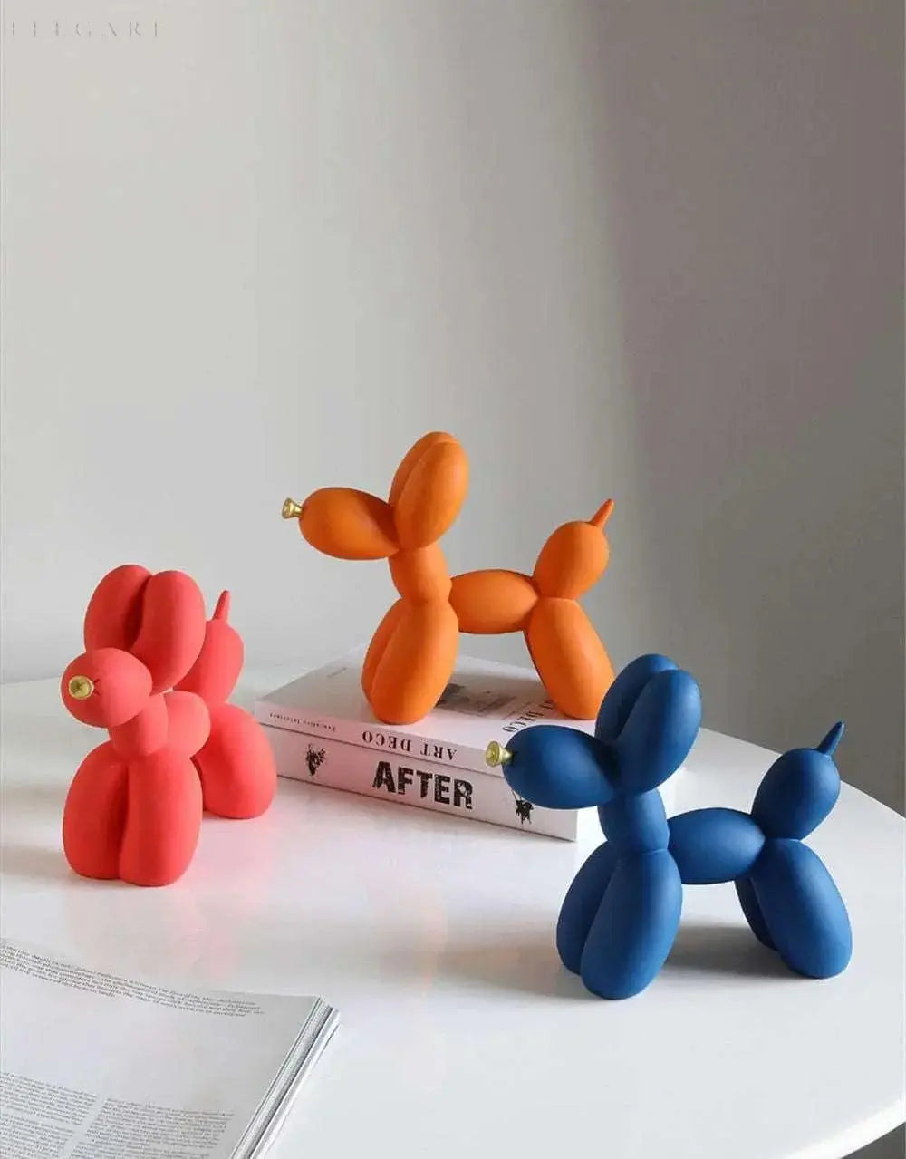 BowLift | PuffGlow - Golden Snout Balloon Sculpture