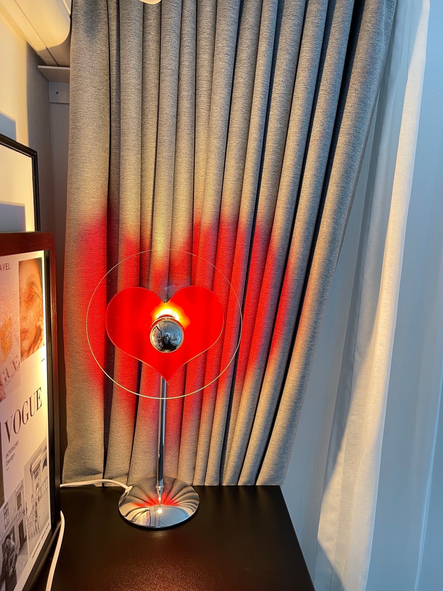 BowLift | LoveGlow – Elegant Table Lamp with Rechargeable LED