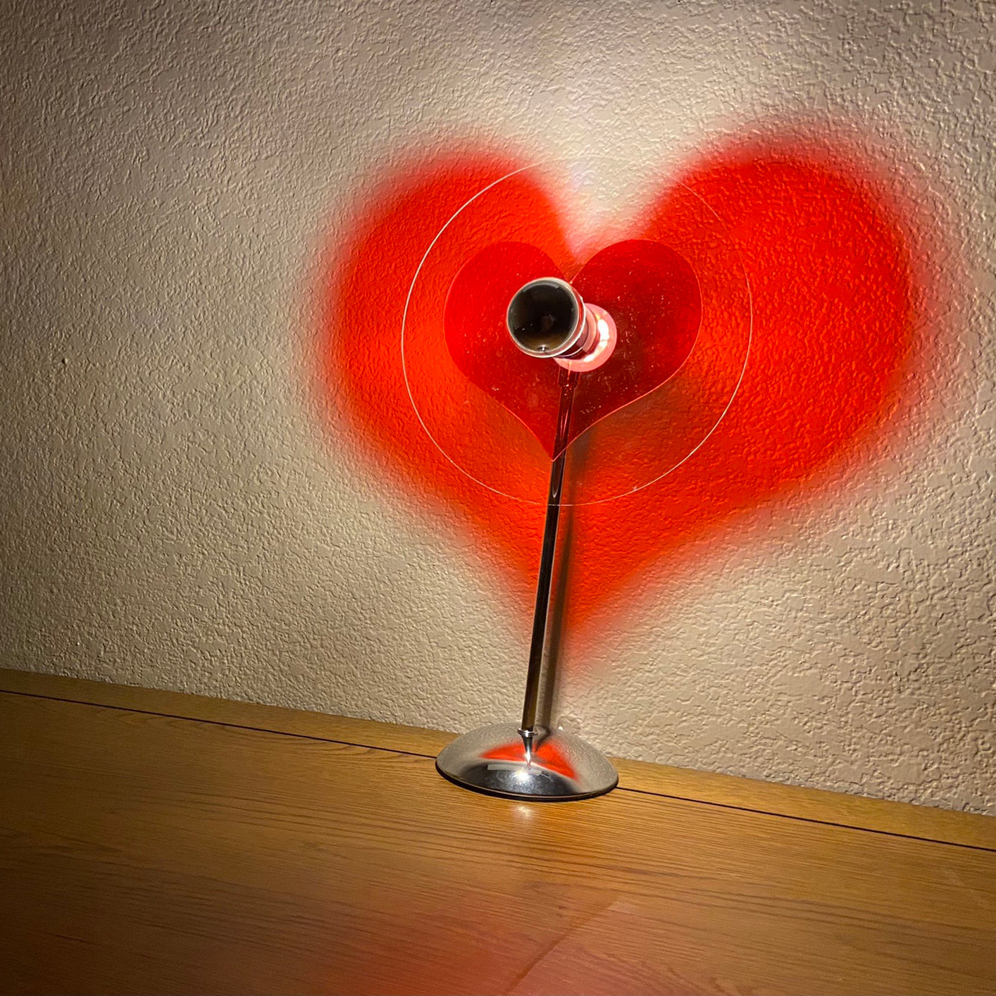 BowLift | LoveGlow – Elegant Table Lamp with Rechargeable LED