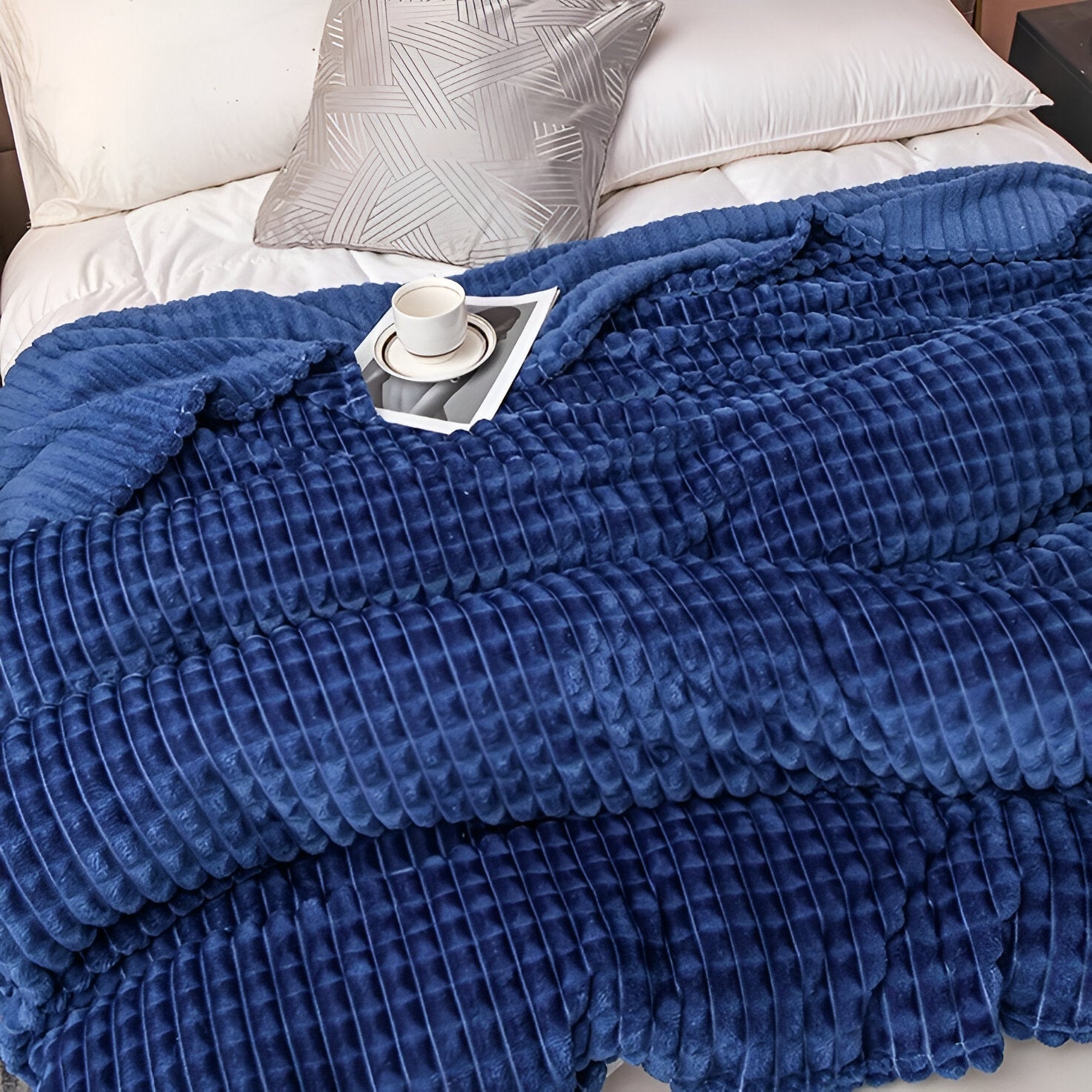 BowLift | EliteWave Plaid - Ultrafluffy structured coral fleece blanket