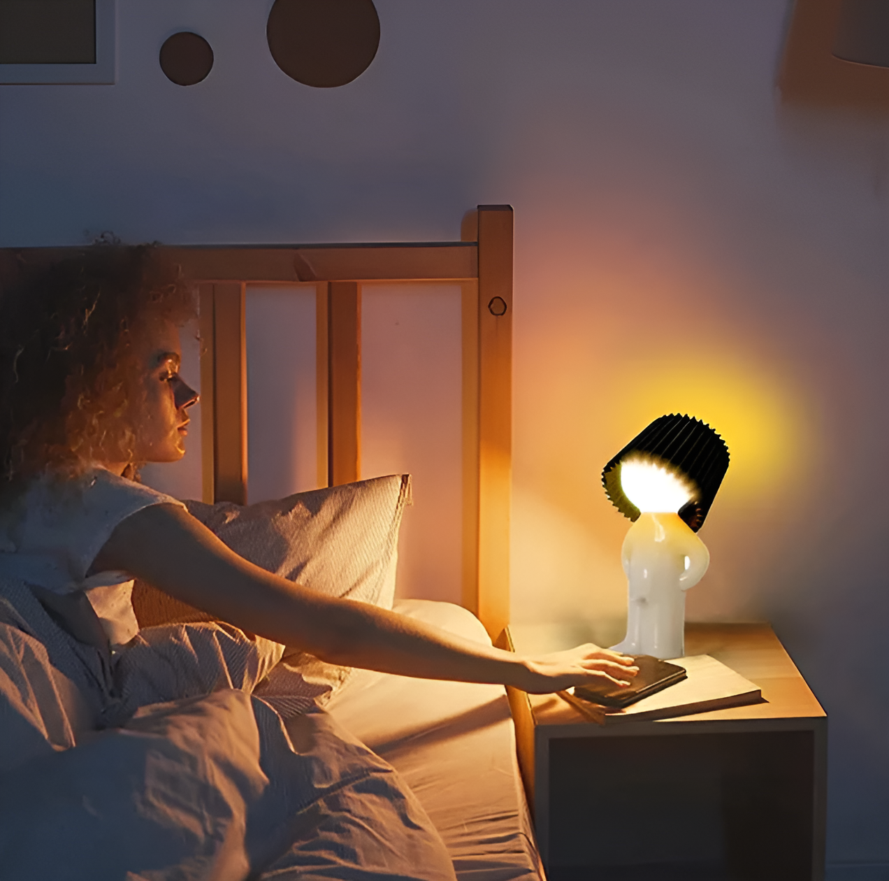 BowLift | Table lamp - Creative little Shy Boy LED lamp