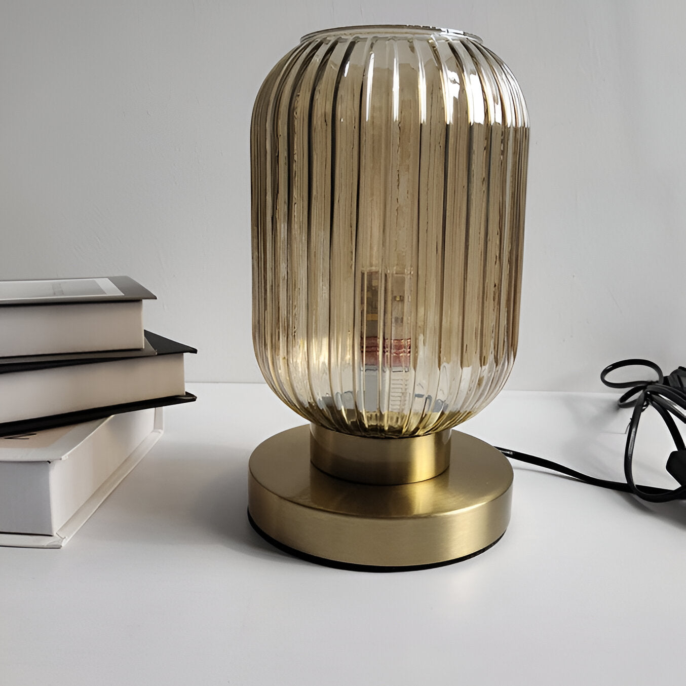 BowLift | Nordic Table Lamp with Ribbed Glass