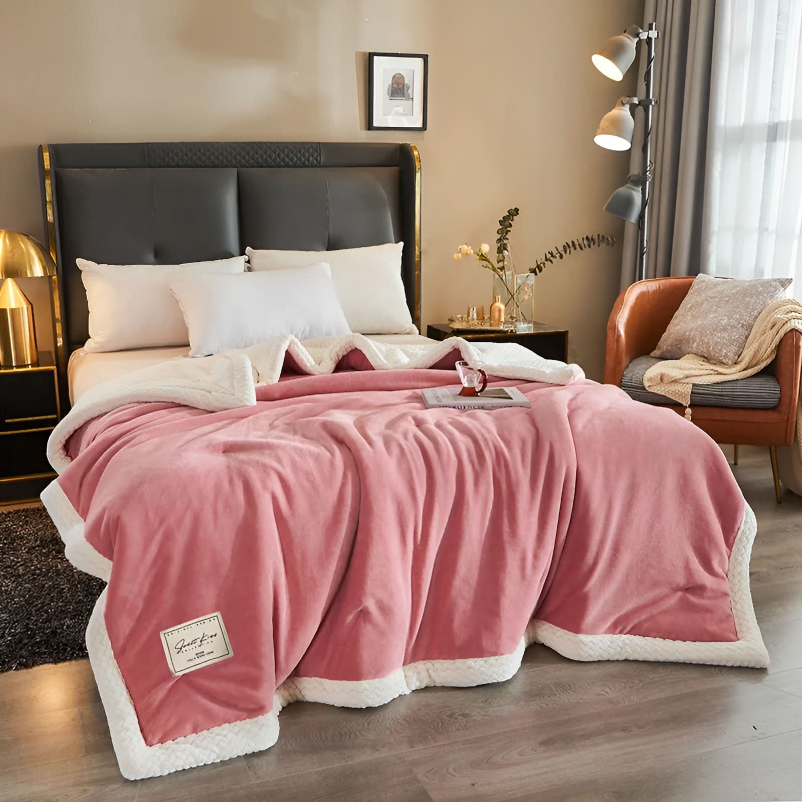 BowLift | DOWNLOFT - Three-layer Soft Blanket