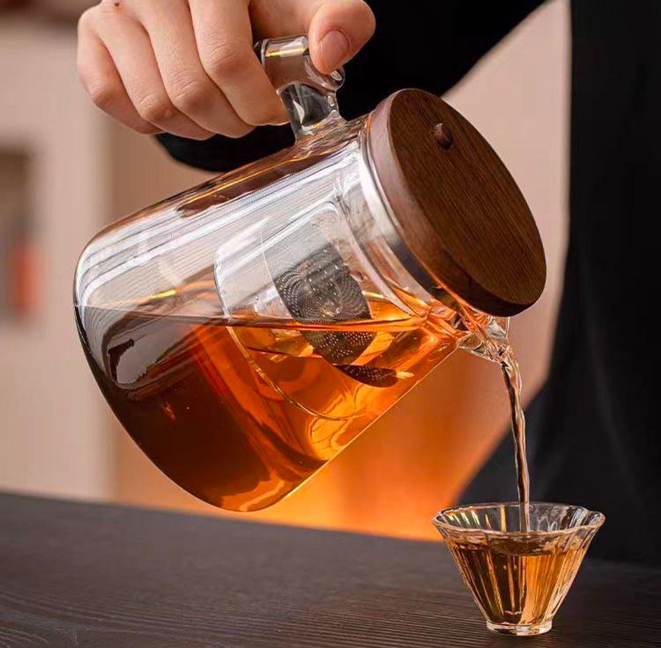 BowLift | Glass Teapot