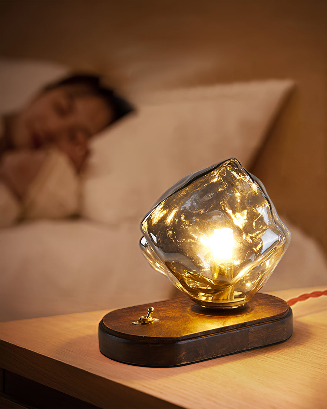 BowLift | RusticLume – Amber Glass and Wooden Table Lamp