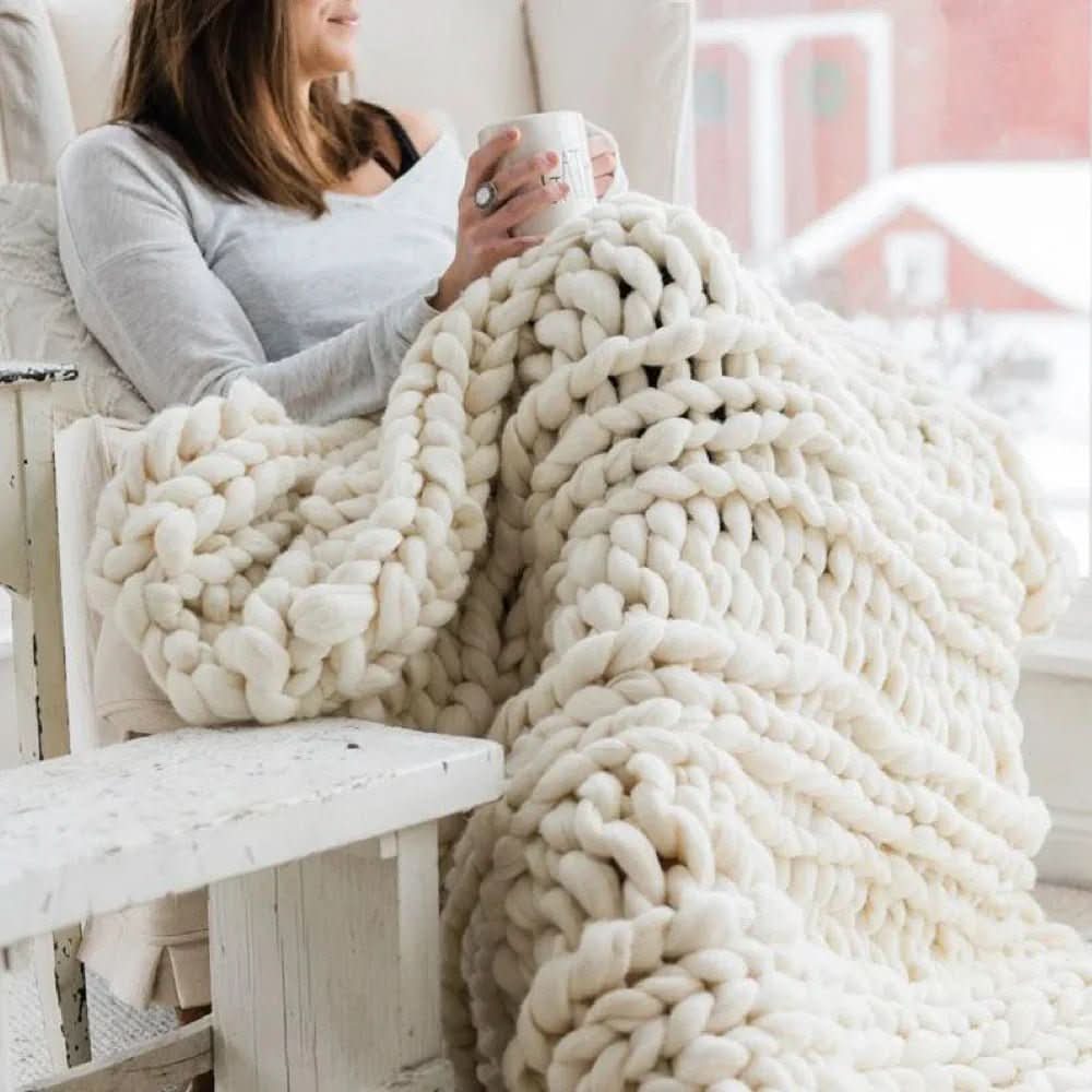 BowLift | DIY Chunky XL Wool Yarn for Blankets & Pillows