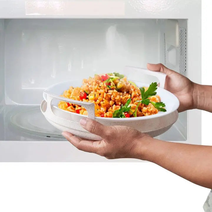 BowLift | Microwave tray with handle – heat pRedection and comfortable serving