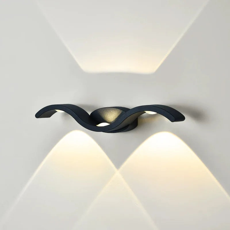 BowLift | Designer Wall Lamp with LED Technology