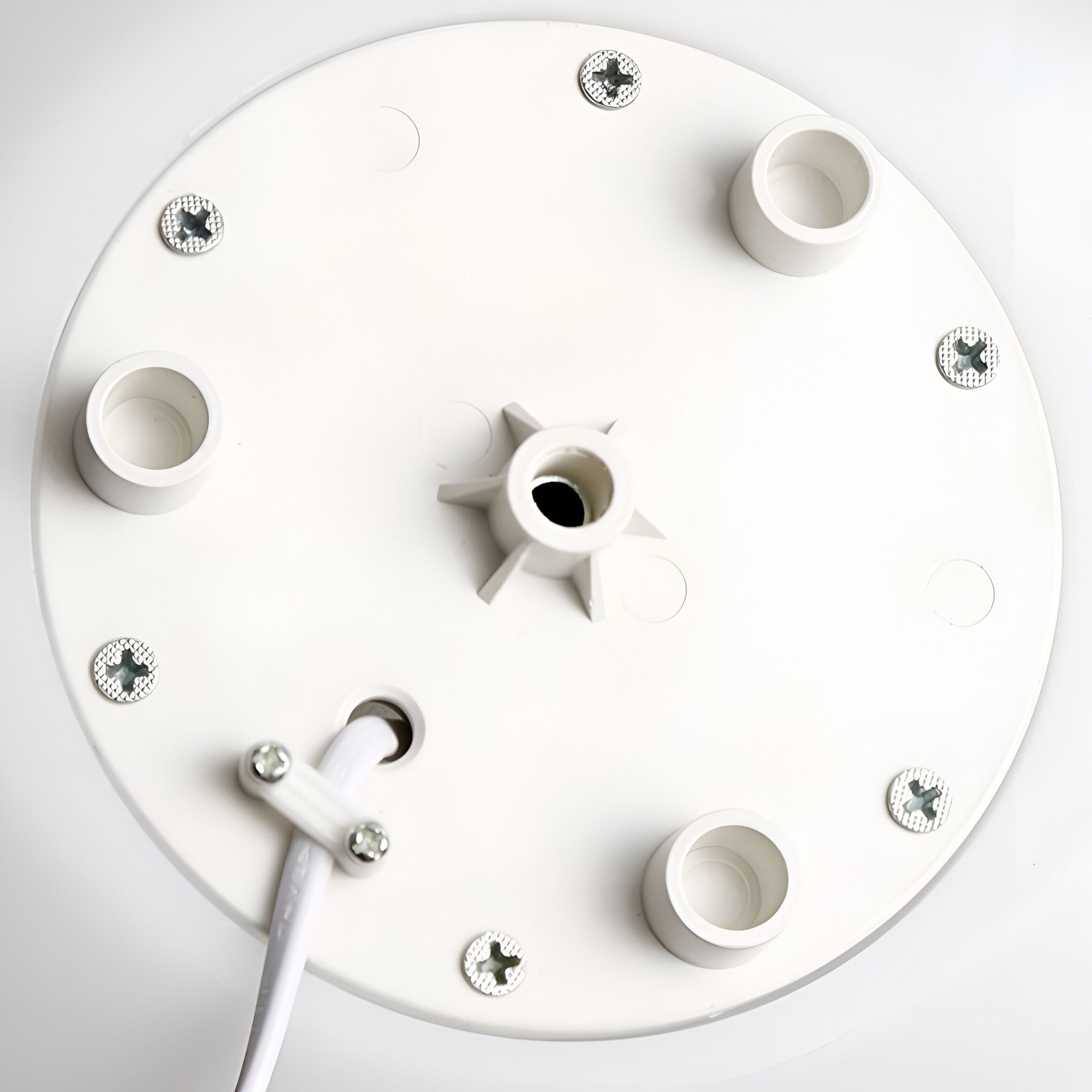 BowLift | Round Metal Table Lamp in Scandinavian Design