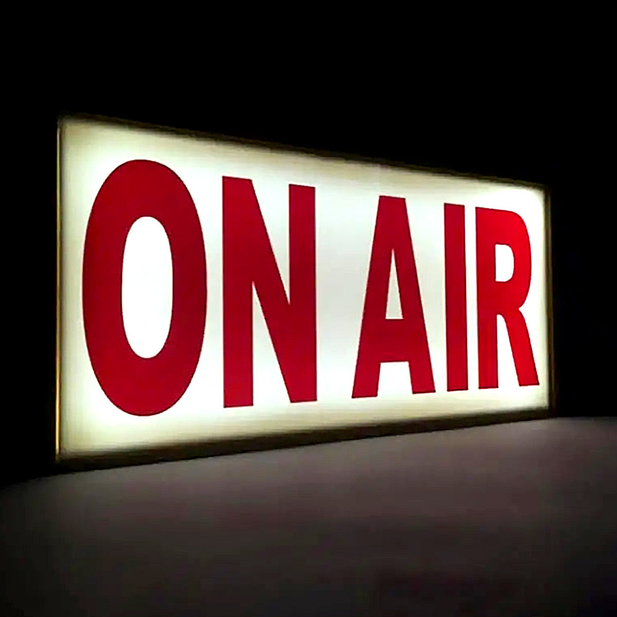 BowLift | On Air Sign Retro Light Box Table Lamp