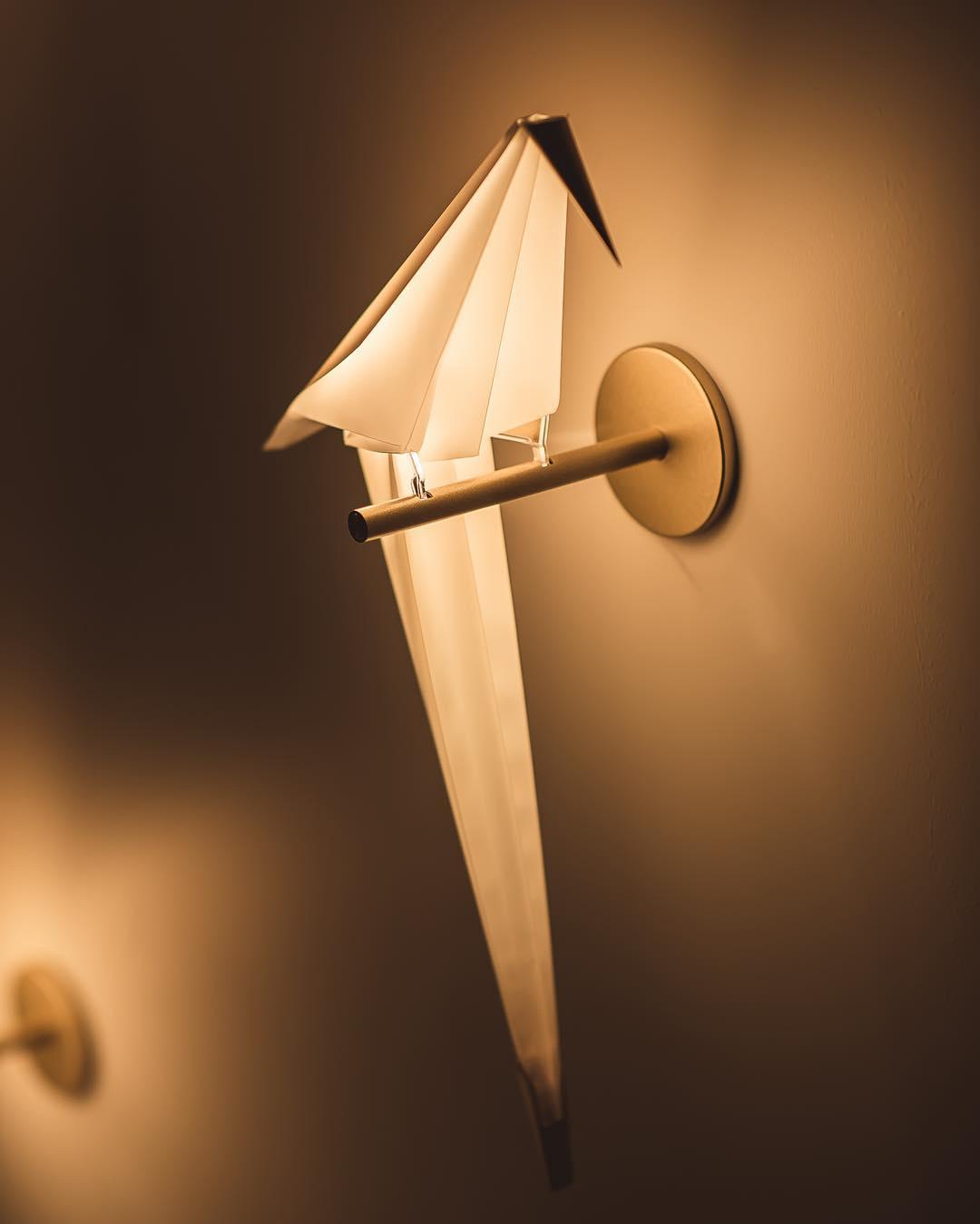 BowLift | Fancy Wall Lamp with Nature-Inspired Design