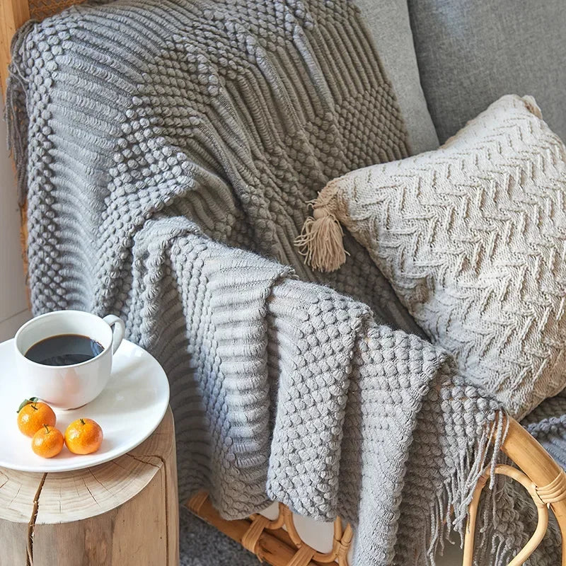 BowLift | Nordic Style Dick Knitted Blanket