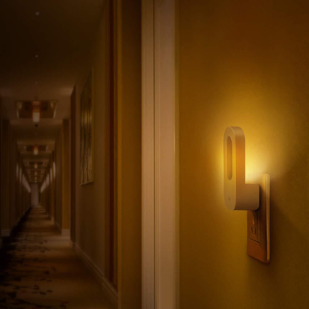 BowLift | Twilight Sensor Energy Saving Socket Wall Night Light