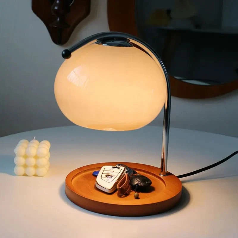 BowLift | LUNIVA – Timeless table lamp
