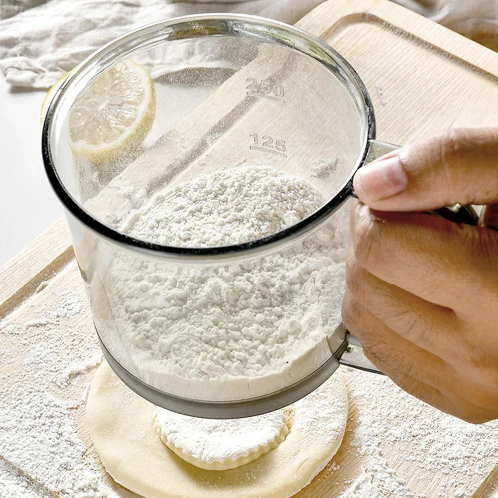BowLift | Floura Flour Sifter | One-Hand Operation & Fine Mesh | BPA-Free | 250ml for Flour & Confectioner's Sugar