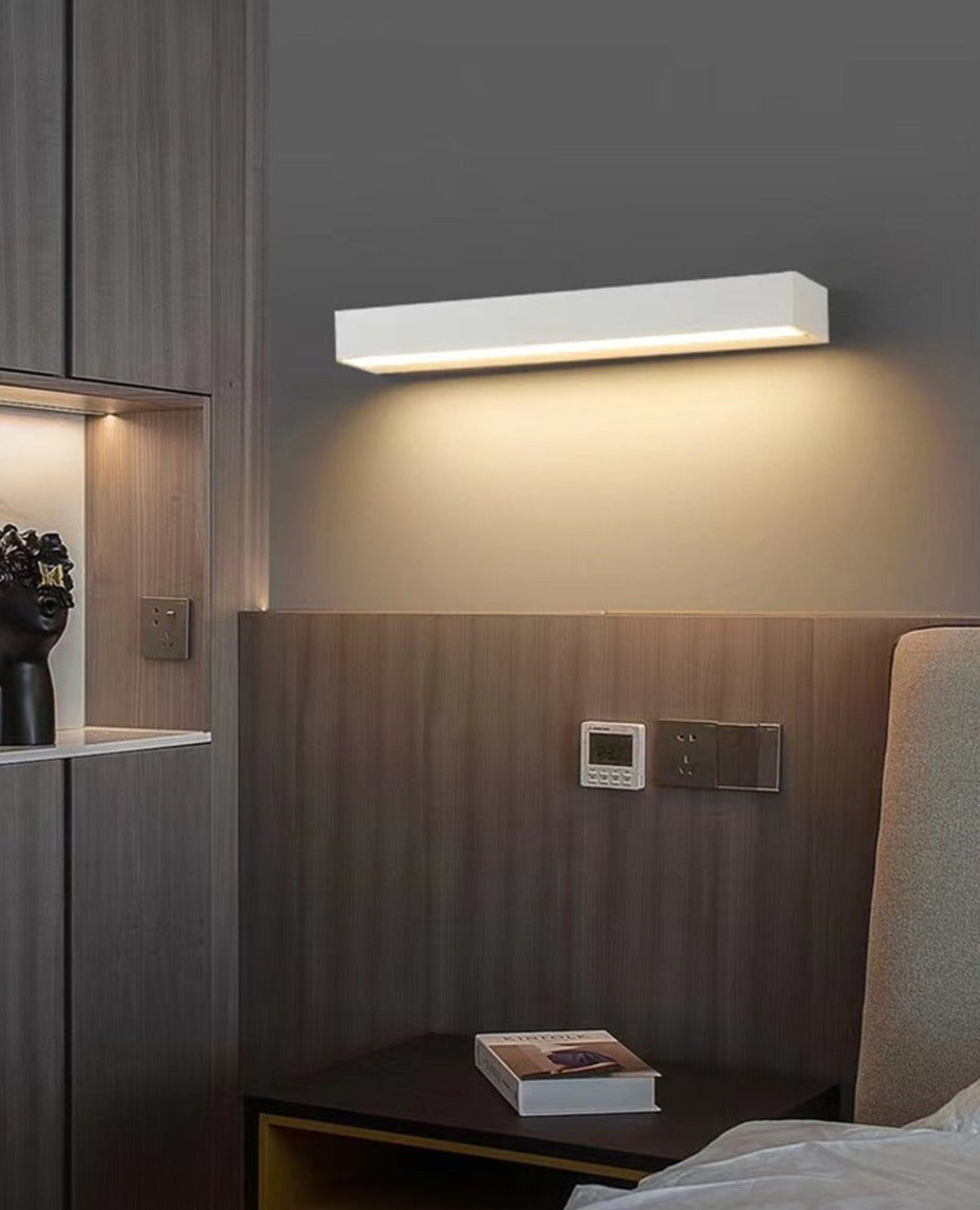 BowLift | GardenLux – Elegant Wall Lamp for Garden with Luxurious Glow