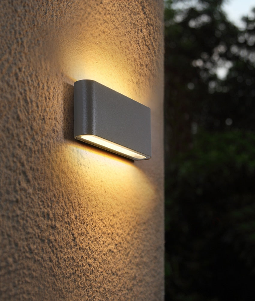 BowLift | GuardGlow – Waterproof Wall Lamp with Weather-Resistant Design