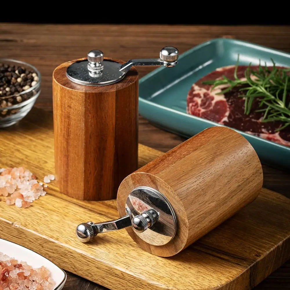 BowLift | Luxury set of manual salt and pepper mills made of wood