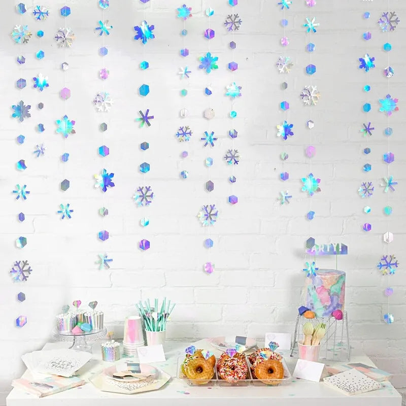 BowLift | Snowflake Garland FrostGleam | 4 m Holographic Winter Decoration | Iridescent Snowflake Banner for Christmas, Wedding & Party
