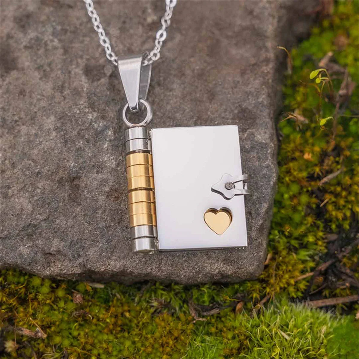 BowLift | Couple Book Pendant Necklace
