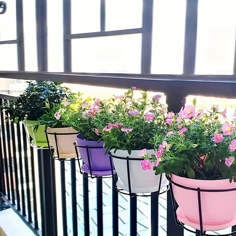 BowLift | Practical plant pot holder with stable metal frame for balcony and terrace