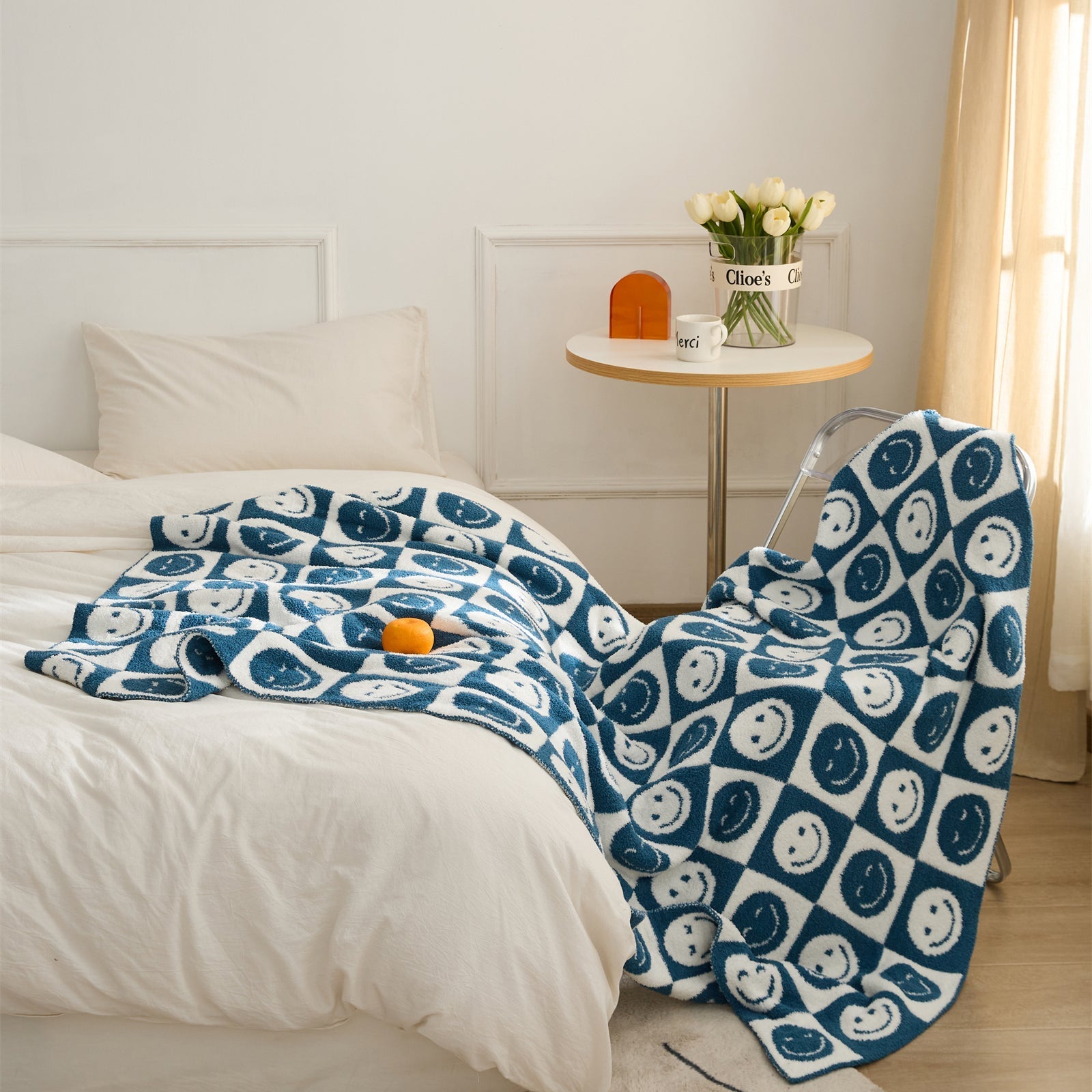 BowLift | Smiley Checked Blanket