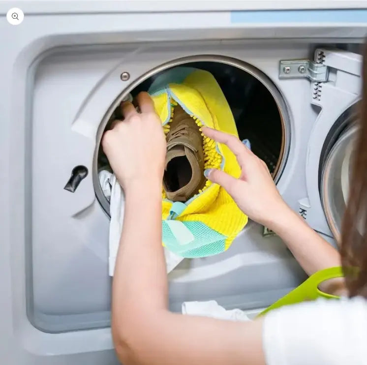BowLift | Shoe washing bag – Gentle cleaning for shoes and textiles