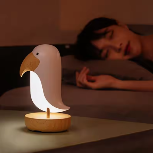 BowLift | Rechargeable night light in bird design