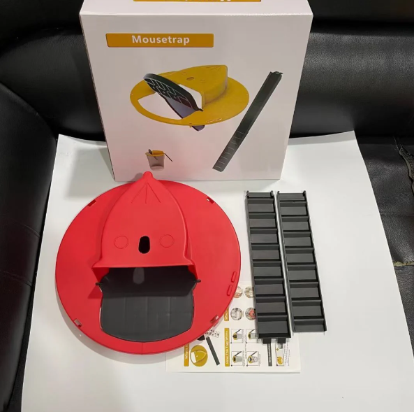 BowLift | Self-closing mouse trap with automatic reset