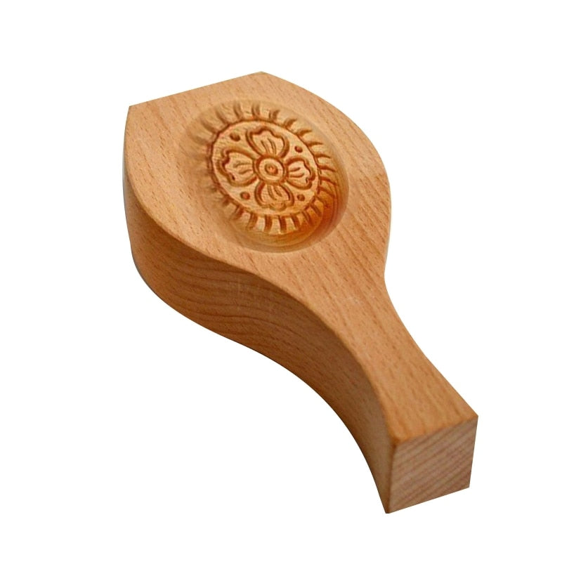 BowLift | Wooden Moon Dumpling Maker Mold