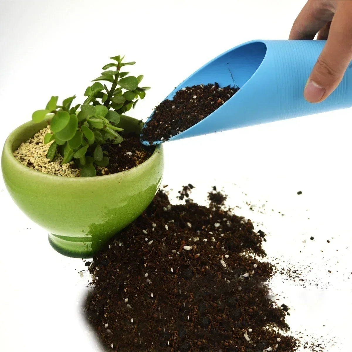 BowLift | Plastic Plant Spade – Practical Tool for Transplanting and Fertilizing Plants