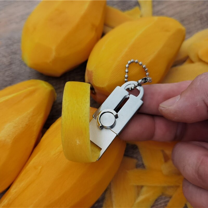 BowLift | Stainless Steel Mini Vegetable Peeler Keychain
