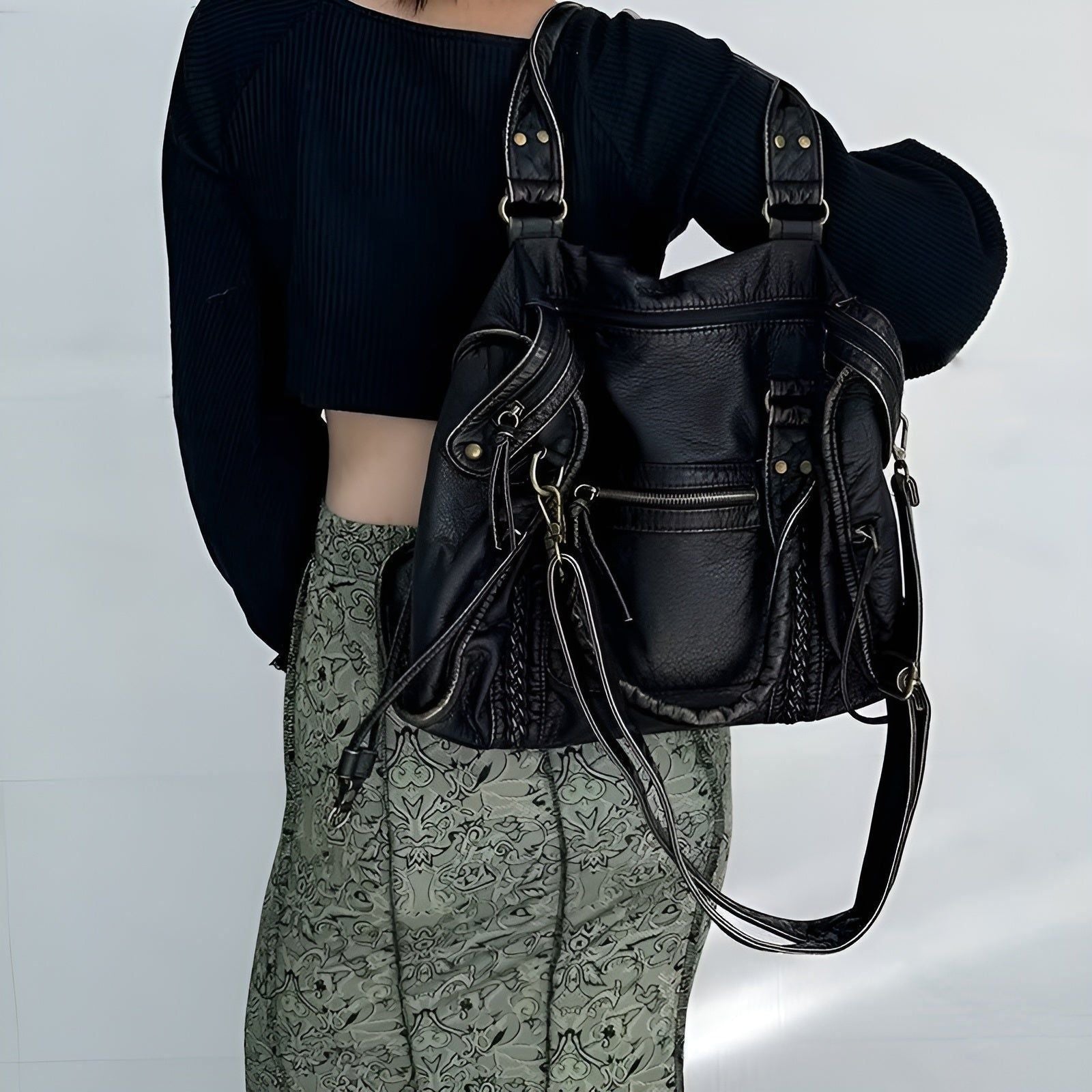 BowLift | Genuine Leather Shoulder Bag – Elegant & Durable Handbag for Work and Everyday Use