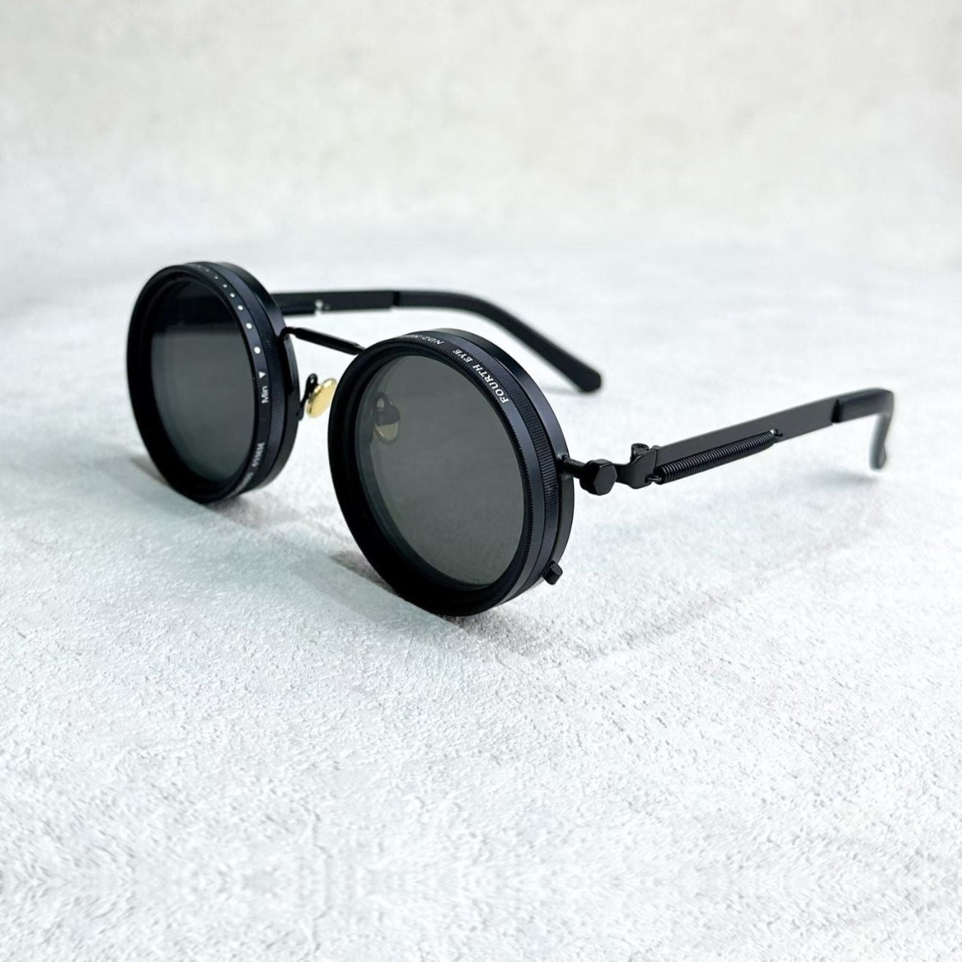 BowLift | Unisex Round Polarised Sunglasses – Adjustable Light Reduction – Premium Metal Frame