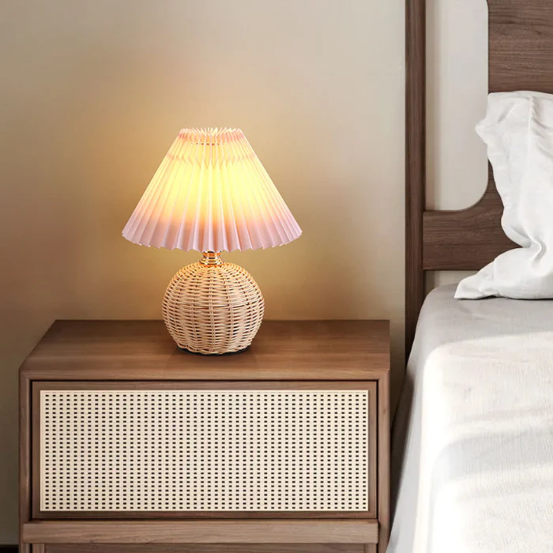 BowLift | Modern Table Lamp with White Pleated Shade