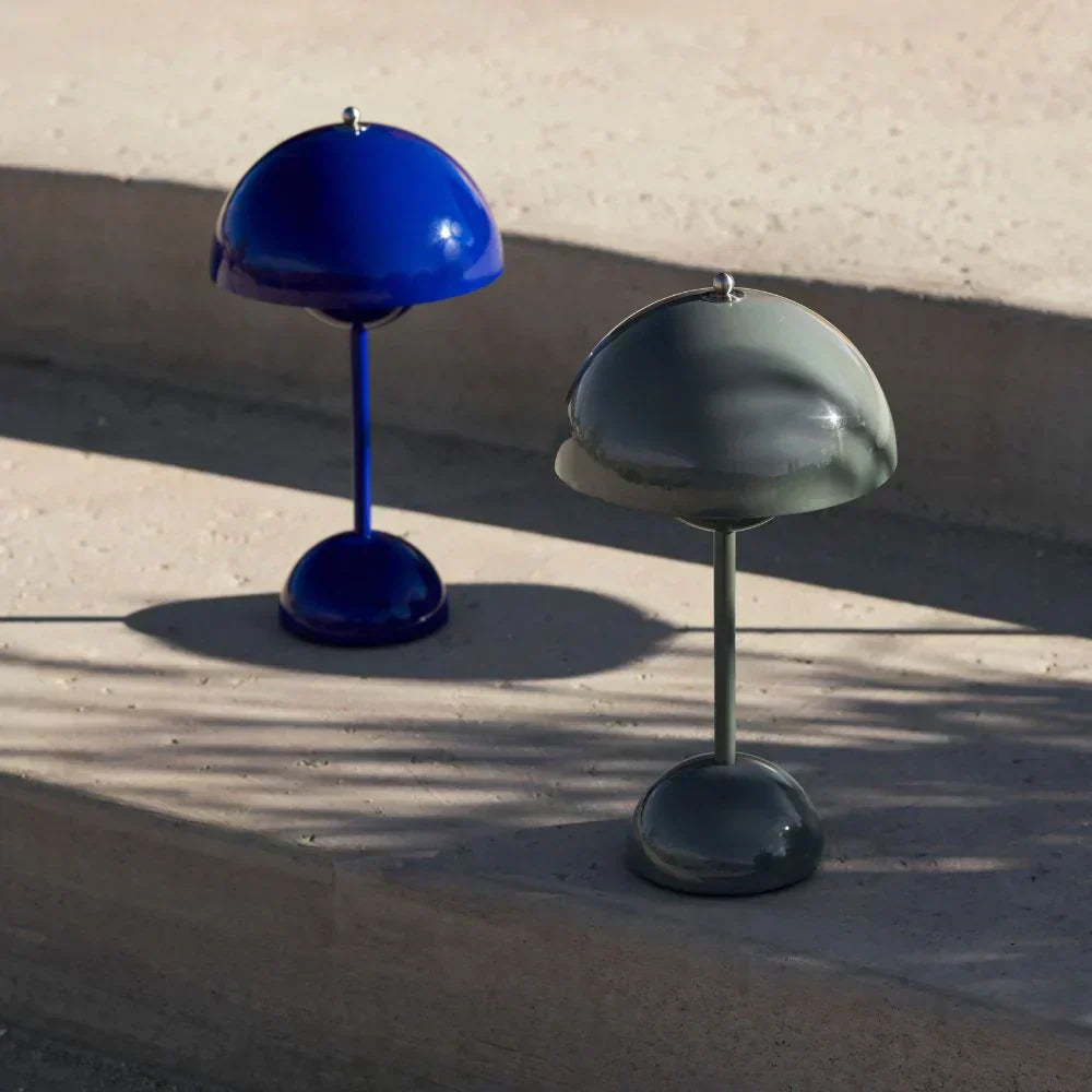 BowLift | Lunarglo | LED table lamp