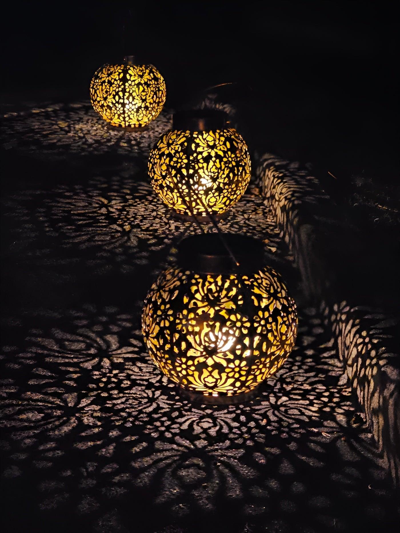 BowLift | AquaGlow – Waterproof Solar LED Garden Hanging Light